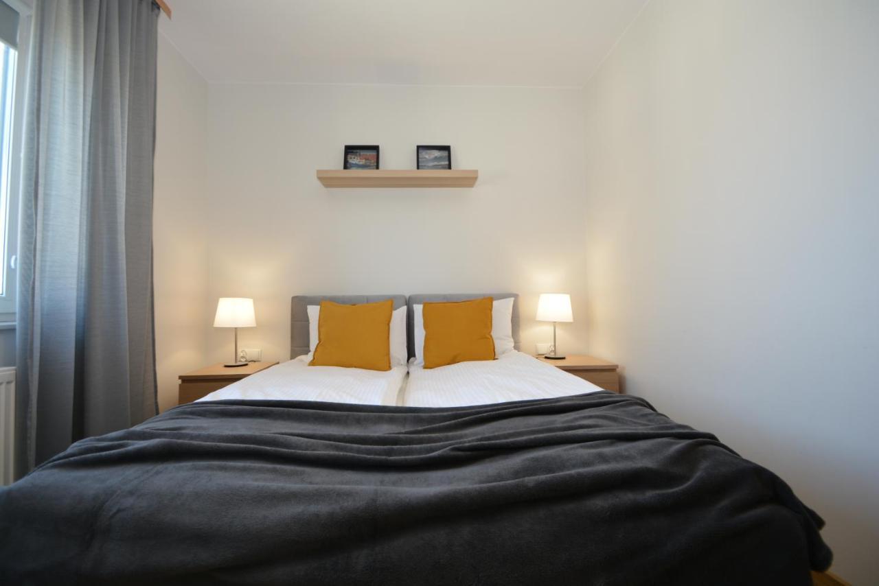 Alvista Apartment